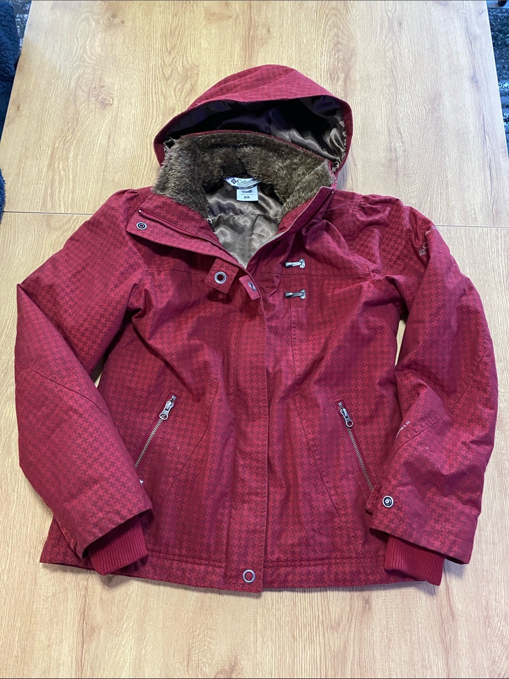 Columbia Red Hooded Ski Jacket with Faux-Fur Lining